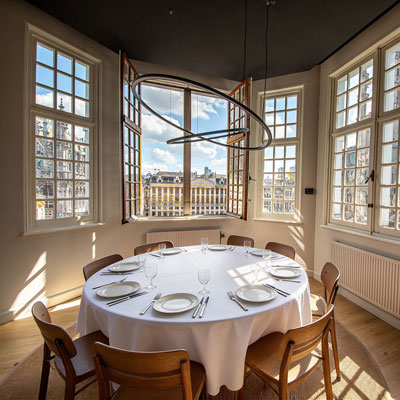 Gastronomisch diner in de Toren van Le Roy d'Espagne: entrecôte béarnaise en mosselen marinière