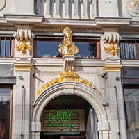 Architectural details of Le Roy d'Espagne brasserie
