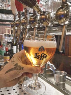 Bière à la pompe