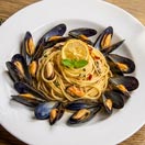 Spaghetti with mussels