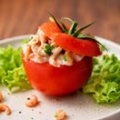 Tomato with grey shrimps