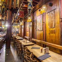 Espace Caporal, brasserie Le Roy d'Espagne